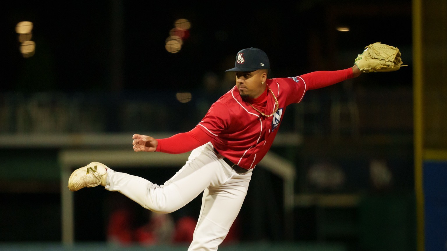 Crooked Number in Sixth Inning Favors Senators 