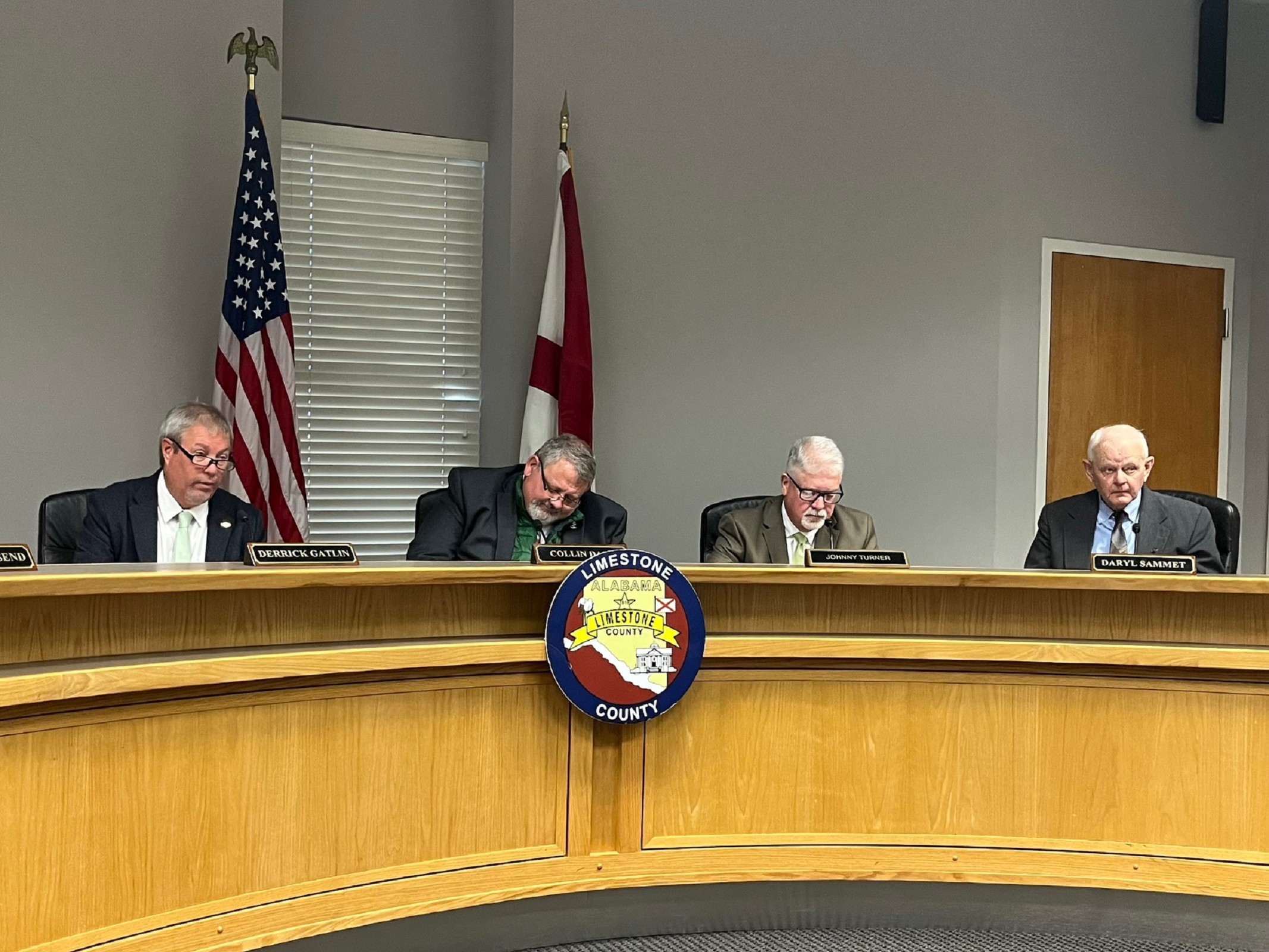 Commission approves agreement for roadway improvements at Pryor Field - Athens The News Courier