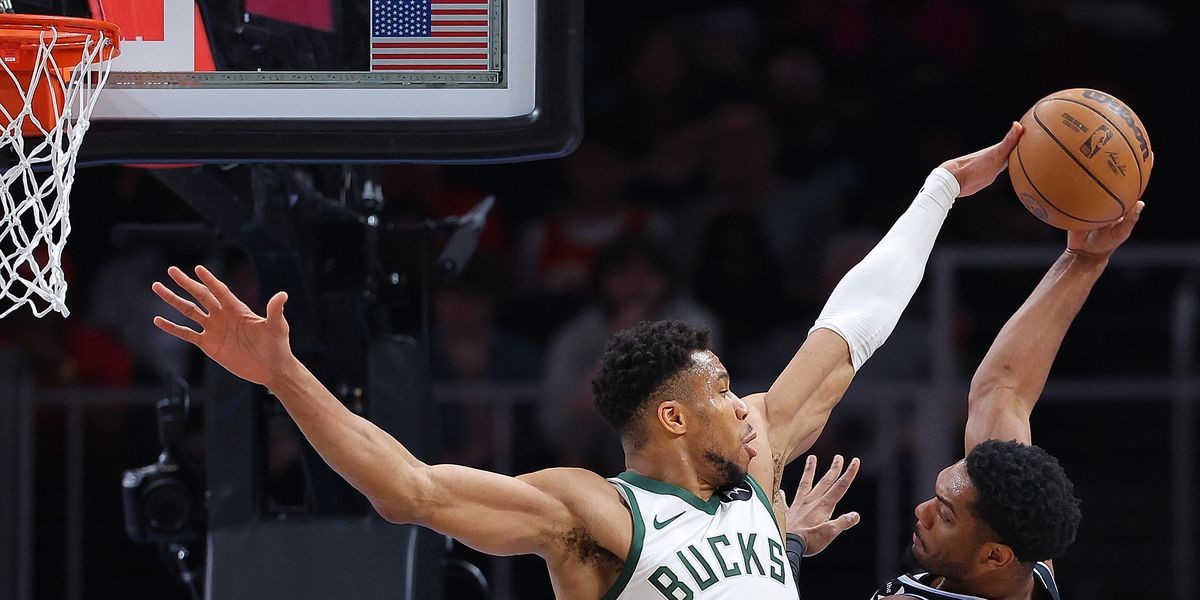Monday Morning Media Roundup: Giannis, Front and... Center?