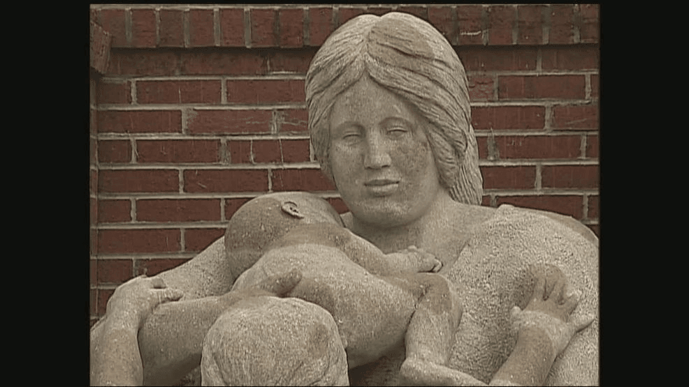 Mother's Day traditions continue in Charleston with meals, gifts, and cherished memories