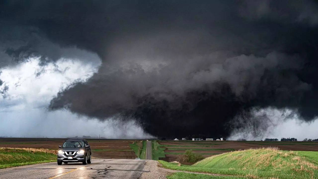 Texas Tornado: Massive Twister In Scotland Headed To Fort Worth, Wichita Falls And Temple On Alert 