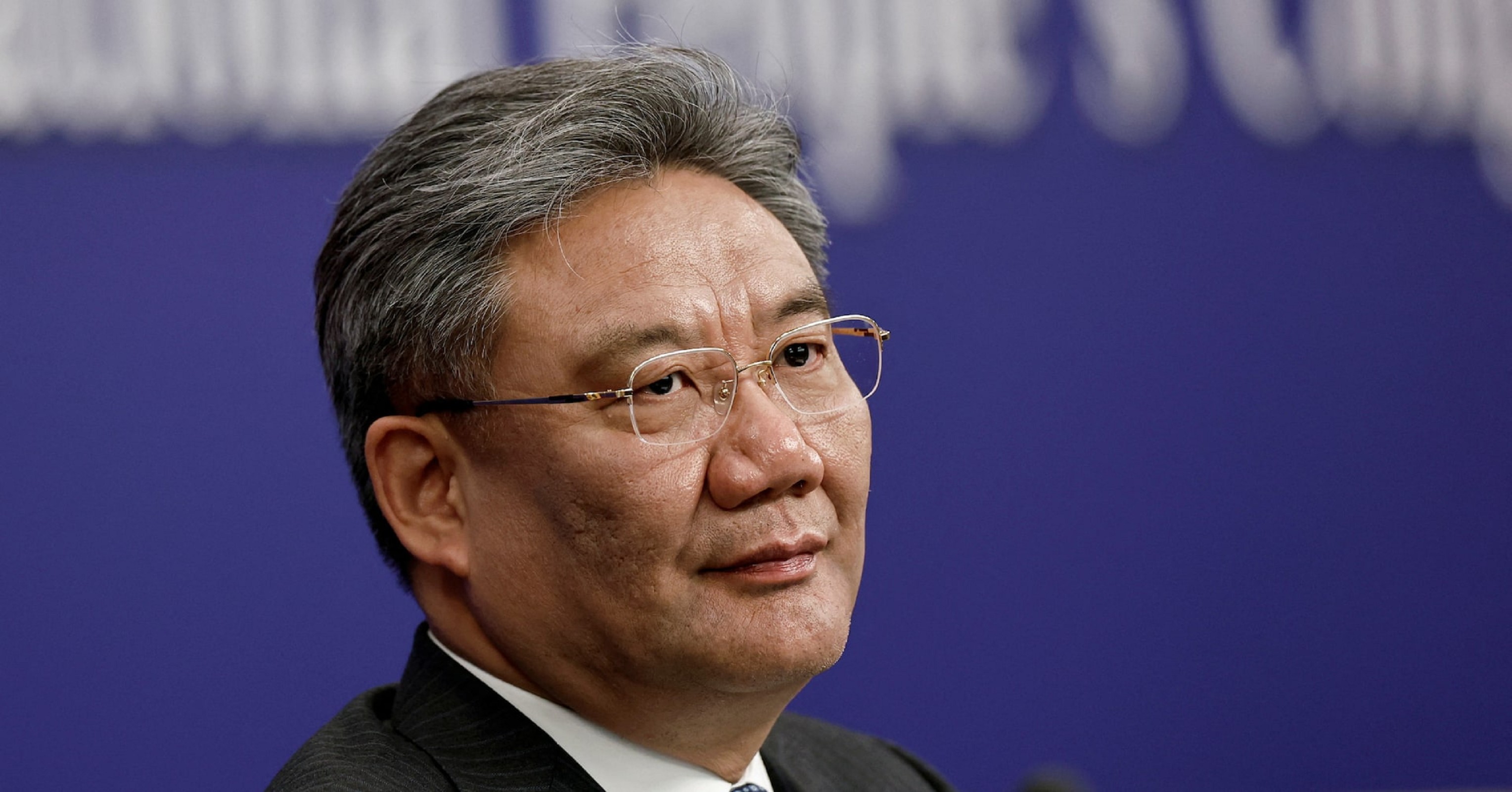 China's commerce minister meets with Boeing Global president