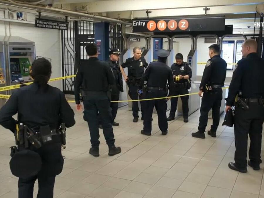 34-year-old stabbed twice in Manhattan subway station; no arrests made 