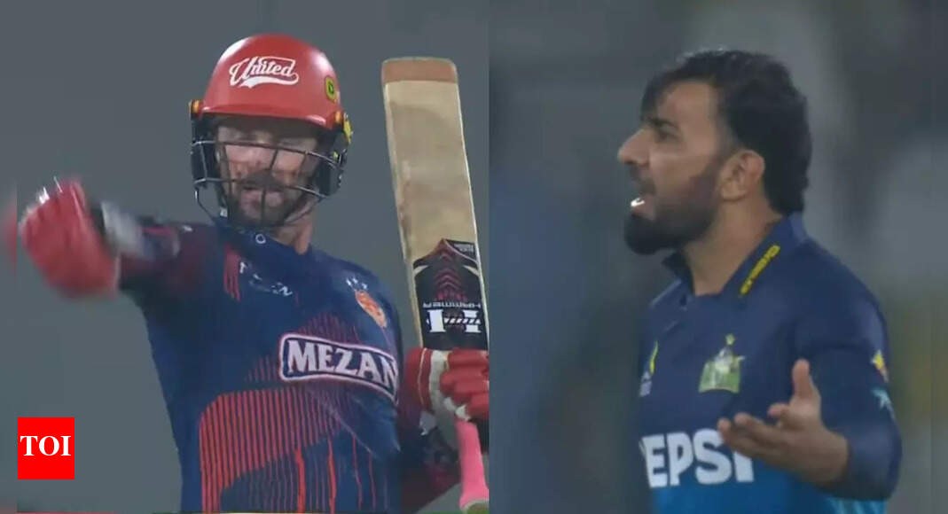 Colin Munro's bold claim of chucking against Pakistan spinner rocks PSL | Cricket News - The Times of India