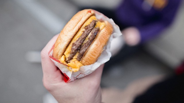 New York-based hamburger restaurant to open in building that housed Melt at Easton